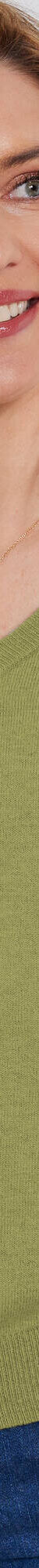 Pull col V, laine d'agneau (vert mousse) Pull col V, laine d'agneau (vert mousse)